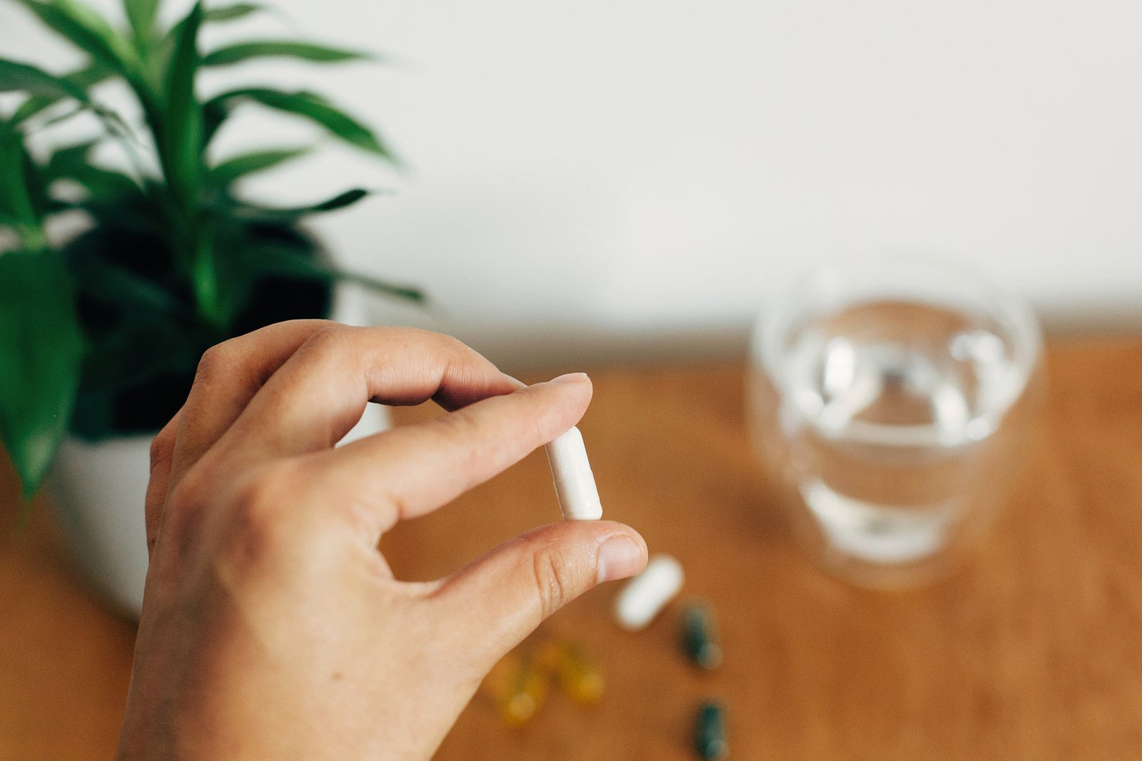 6 Reasons Why You Should Be Taking Nutritional Supplements